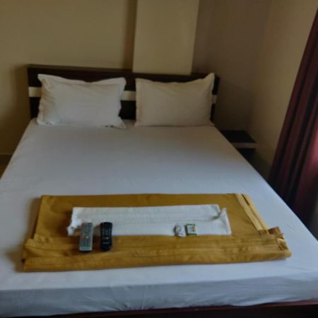 Parkwood Executive Rooms Inn Bangalore Eksteriør billede