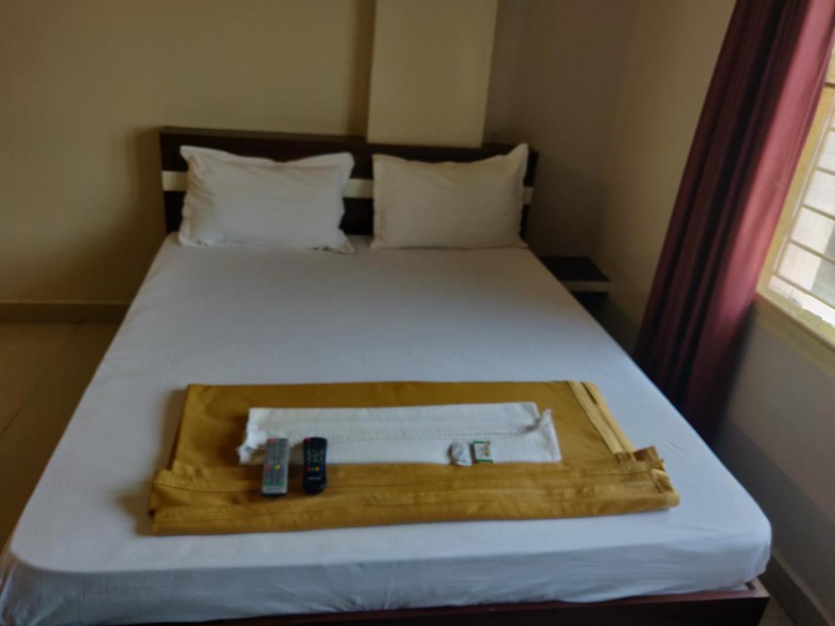 Parkwood Executive Rooms Inn Bangalore Eksteriør billede